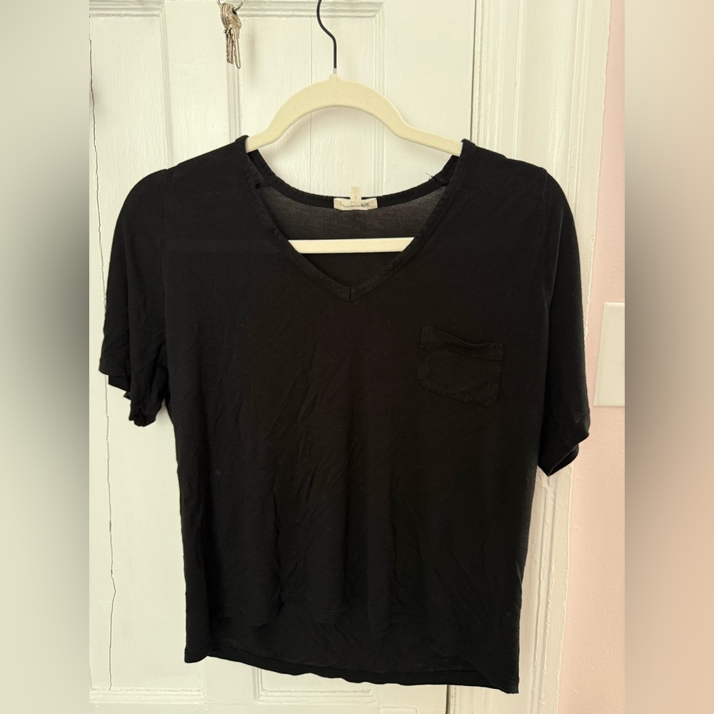 Aritzia Wilfred Free V-Neck Short Sleeve Tee